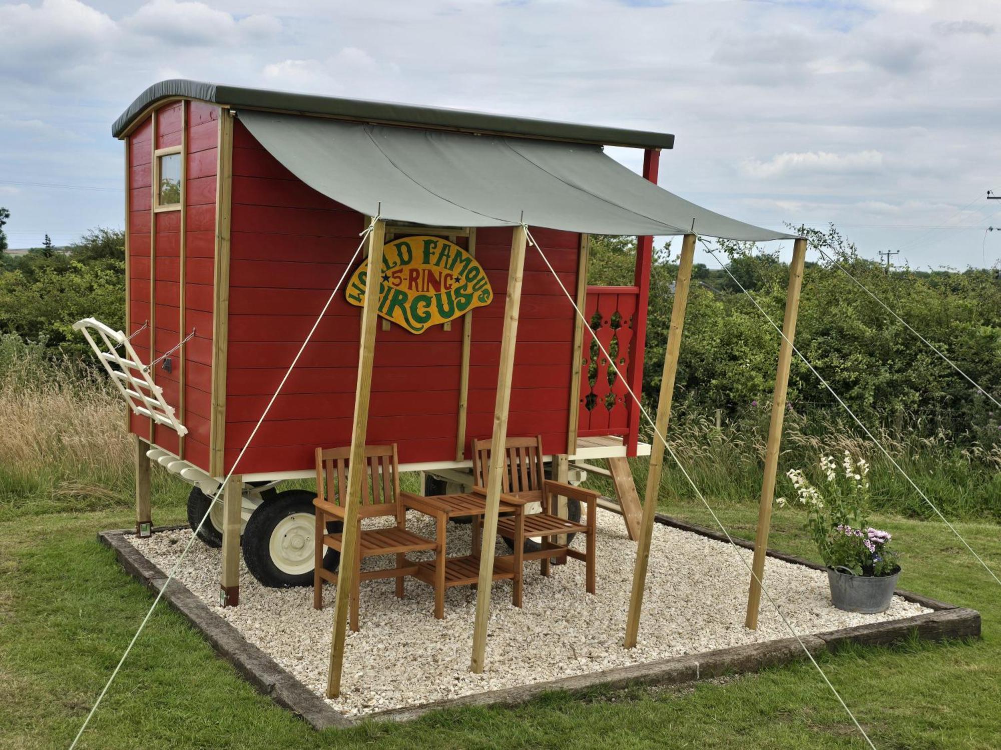 Restored Circus Wagon Saltburn-by-the-Sea Exterior photo