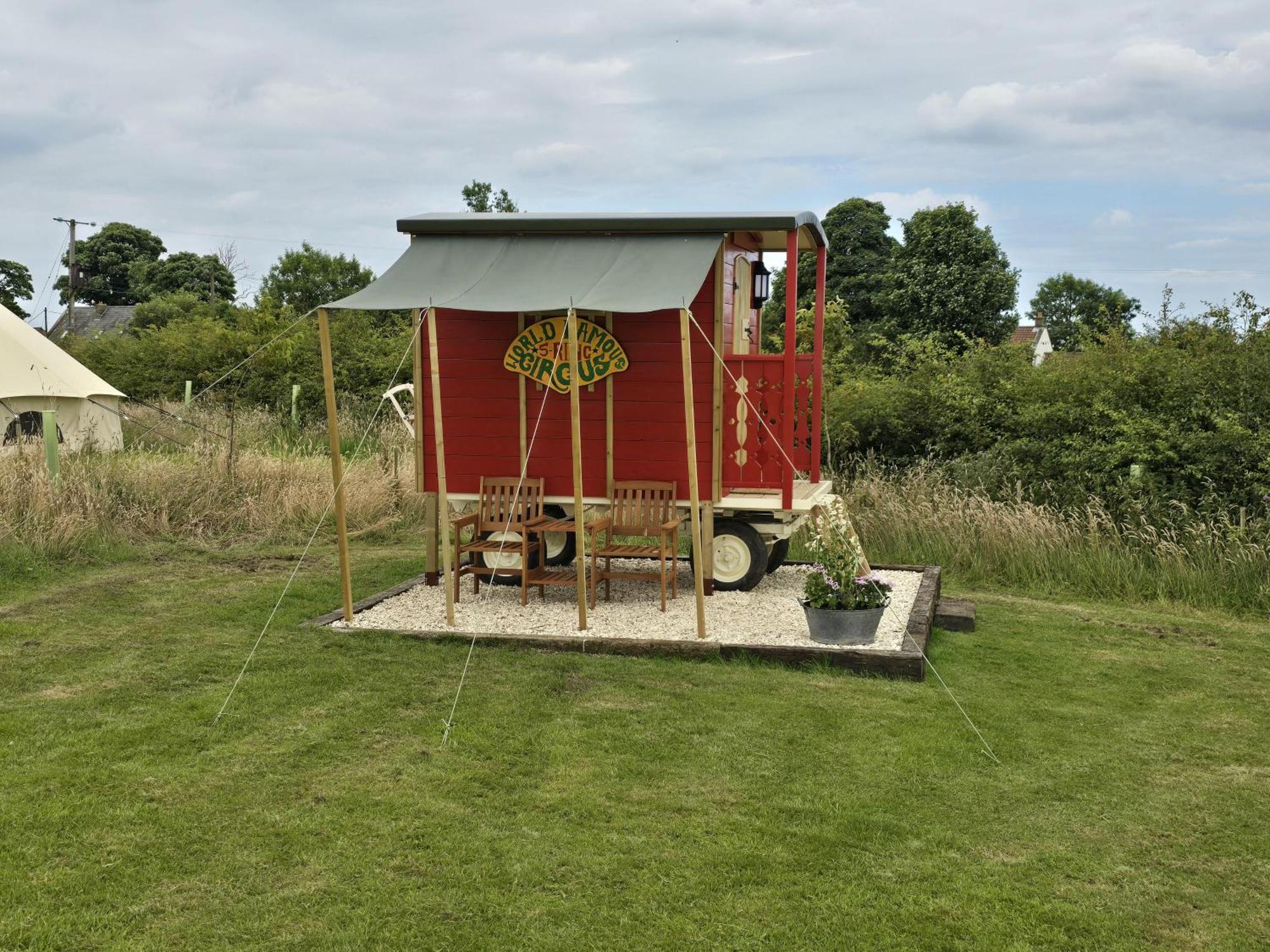 Restored Circus Wagon Saltburn-by-the-Sea Exterior photo